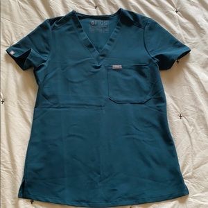 FIGS Catarina one pocket scrub top